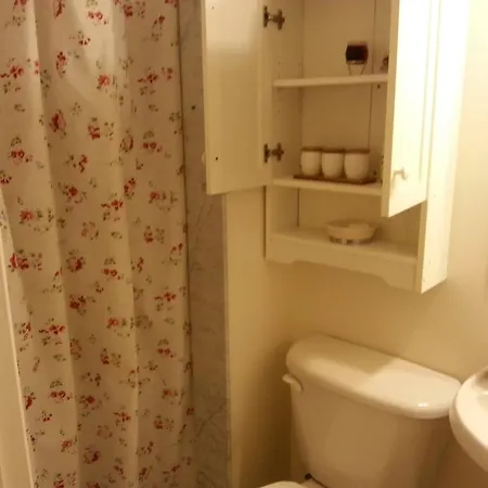 Maria'S Homestay Thornhill Room photo