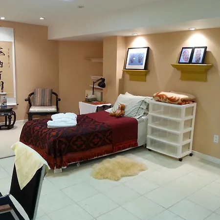 Maria'S Homestay Thornhill Exterior photo